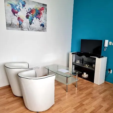 Cozy Near Hockey & Football Stadium Apartment Bratislava